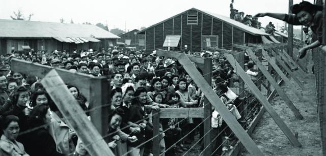 forced-internment-japanese-americans